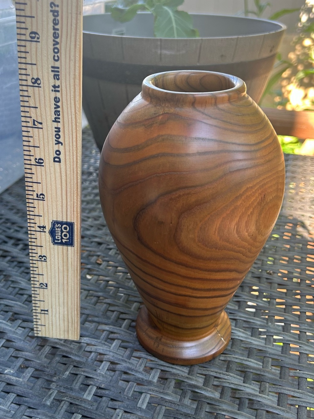 Unique Hand turned/signed Wood Vase in Warm Brown apprx 8”tall and 4” wide - Picture 8 of 9